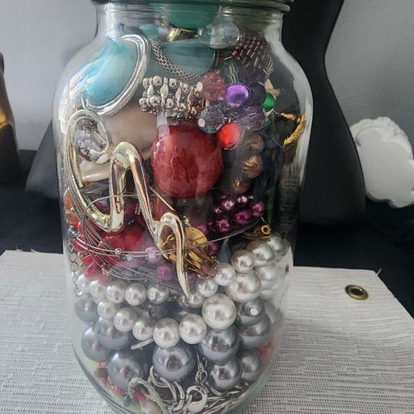 Fashion Jewelry Mixed Color Jar All Wear Or Sell Mystery - Picture 1 of 7